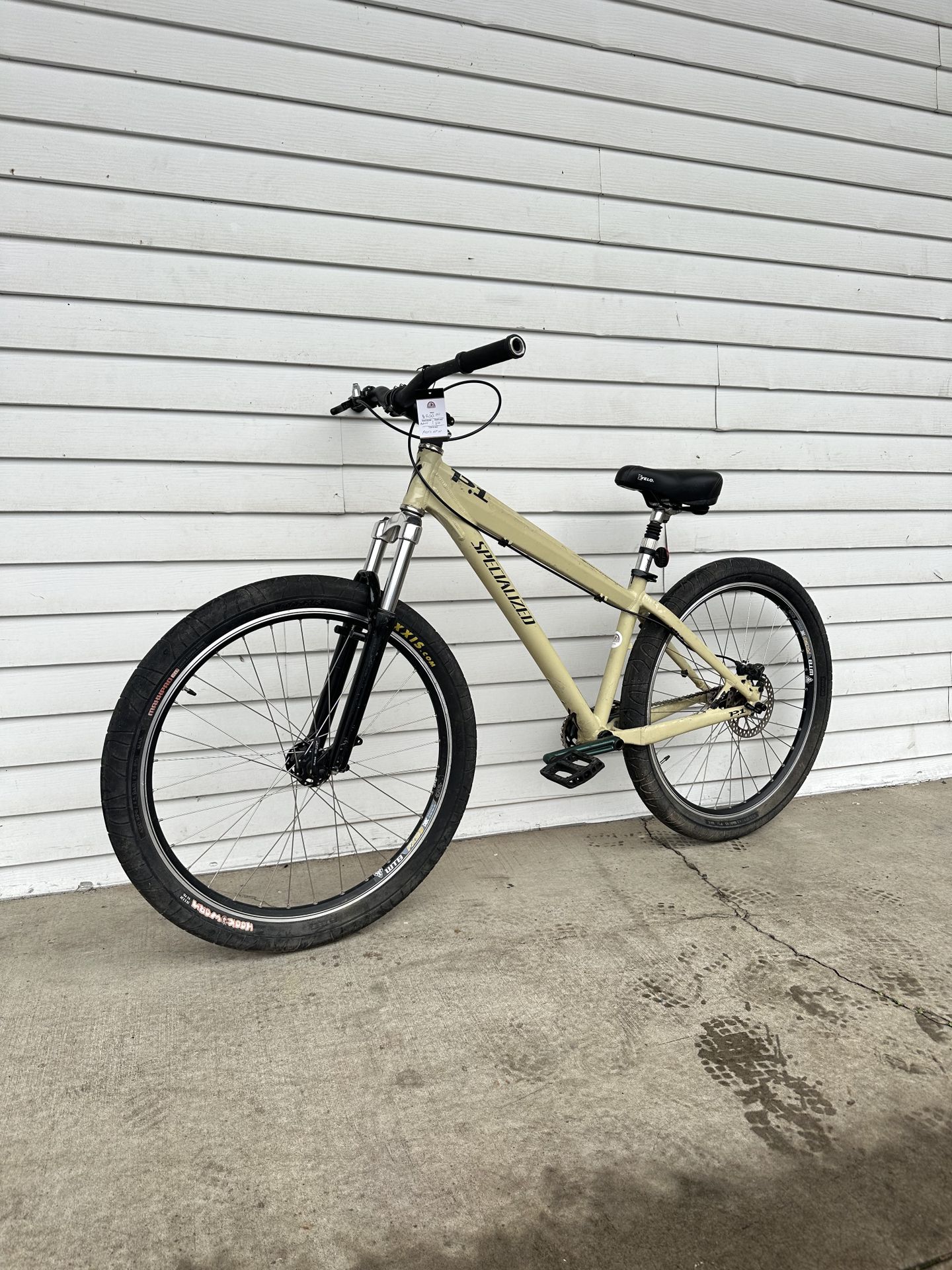 Specialized Mountain Bike