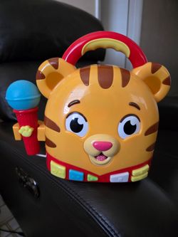 Daniel Tiger's Neighborhood Sing Along $15