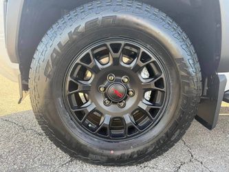 18” black trd wheel, 265/70r18 falken at3wa