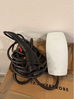 Tesla Wall Connector