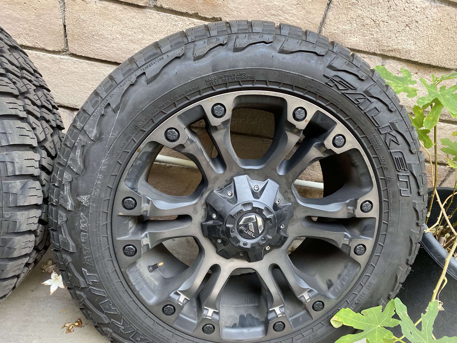 20” Fuel rims + tires