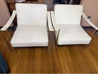 Modrest Larson Modern White Leatherette & Gold Accent Chair