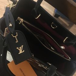 Louie Vuitton Purse Authentic 