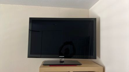 Samsung 40” TV