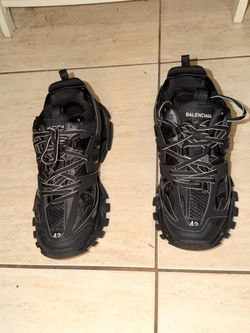 Balenciaga track