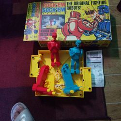 The Original Fighting Robots Rock'em Sock'em Game