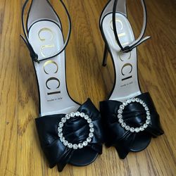 Gucci Black Leather Charlotte Web Crystal Embellished Ankle Strap Sandals Size 35/5
