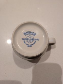 Japan Stoneware BAUHAUS TREND PACIFIC White Coffee Tea Mugs & Saucers Set