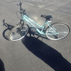 Huffy BICYCLE BRAND NEW 