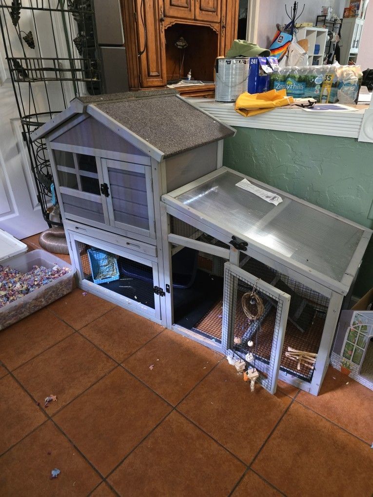 Chicken Coop Or Rabbit Hutch