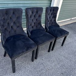 Accent Chairs Cash Only