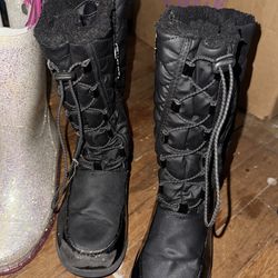 Girls boots