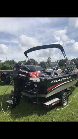 Bass tracker