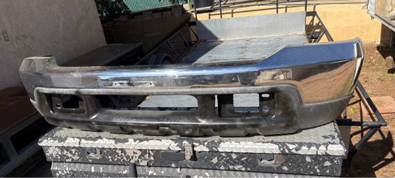 2000 F 250 front Bumper,,