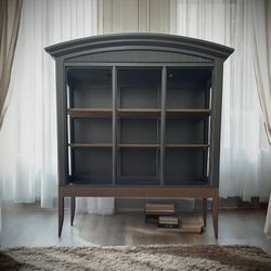 Arched Display Hutch 