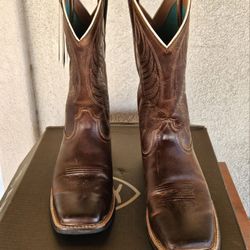 Women's Cowboy Boots, ARIAT,  9.5 Great Boots