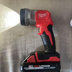 Milwaukee M18 LED Flashlight With CP 3.0 Battery