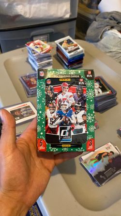 2025 NFL Donruss Football Holdiay Tin