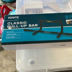 Ignite Classic Pull UpBar. 