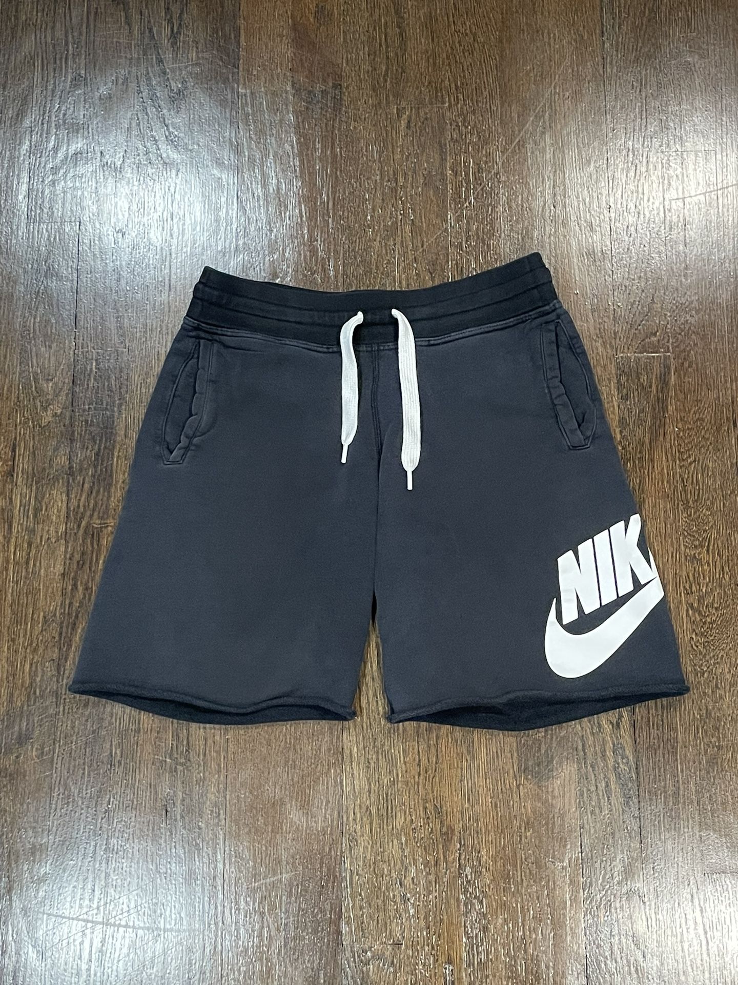 Nike vintage black shorts