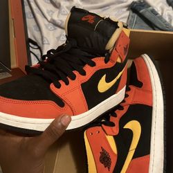J1 high zoom air CMFT size 8.5 worn 1 time 