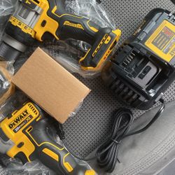 Brand New Dewault Flex Volt Drill Set