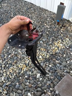 1970 chevelle hood latch assembly