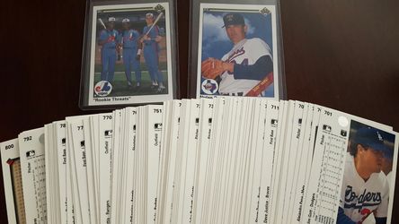 BASEBALL CARDS COLLECTION
