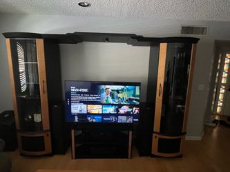 Entertainment Center (adjustable)
