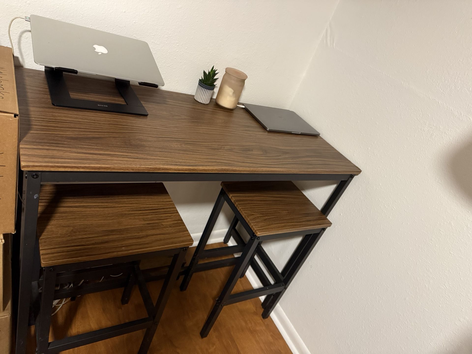 Counter Height Table w/ 2 Stools