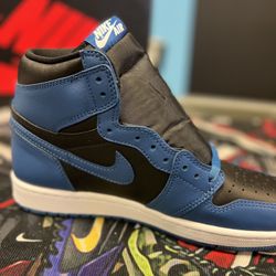 AIR JORDAN 1 HIGH OG "Dark Marina Blue"