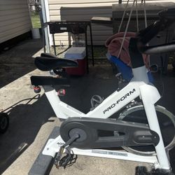 White Pro-Form Bicycle 