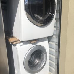 kenmore washer & samsung electric dryer stackable set