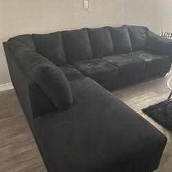 SECTIONAL COUCH FOR SALE $250