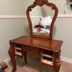 Brand New Vintage Style Vanity W/Mirror