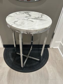 Side end table