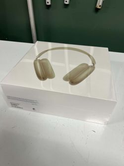 Gold airpod max