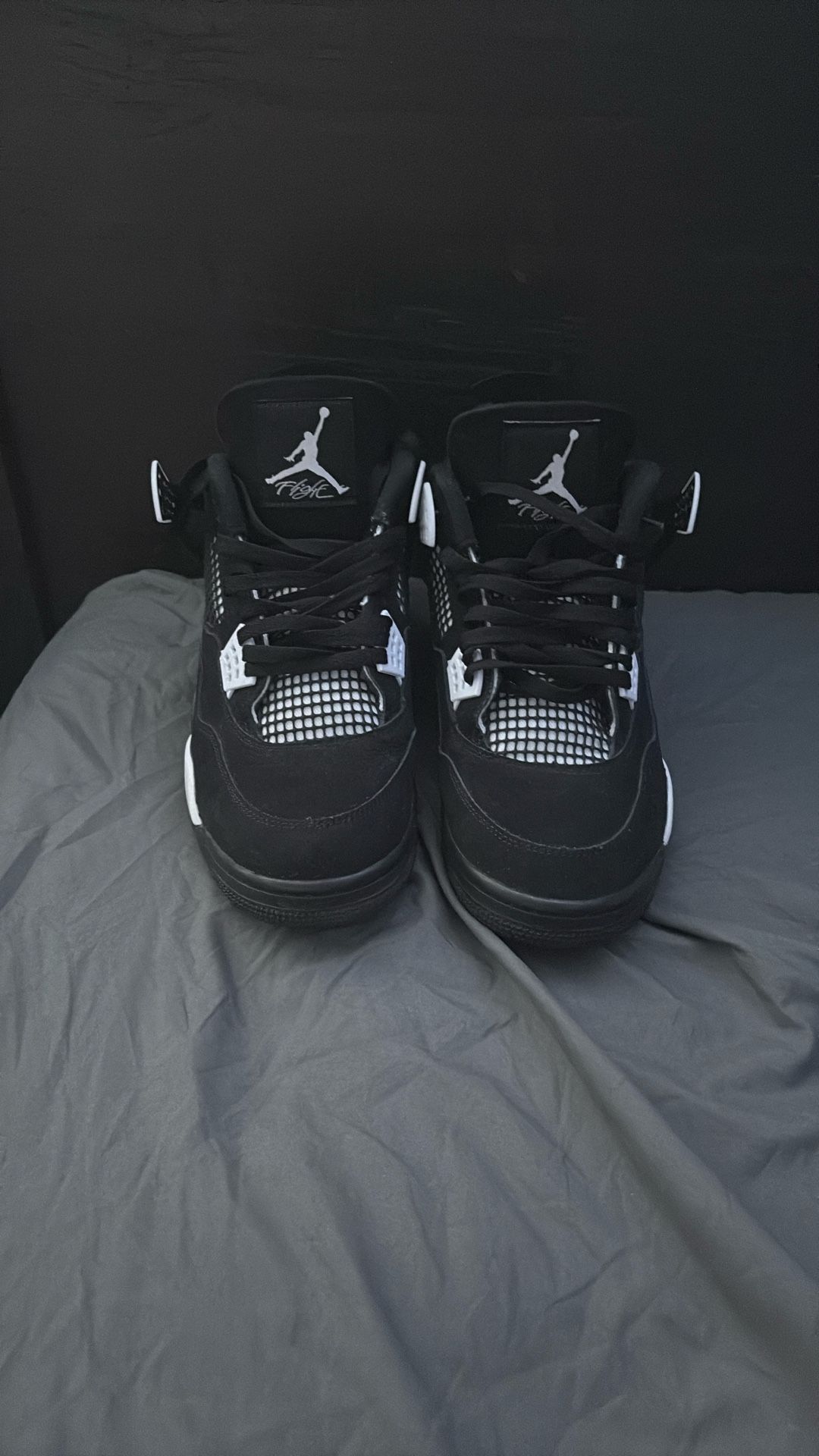 Air Jordan 4 Retro 'White Thunder'