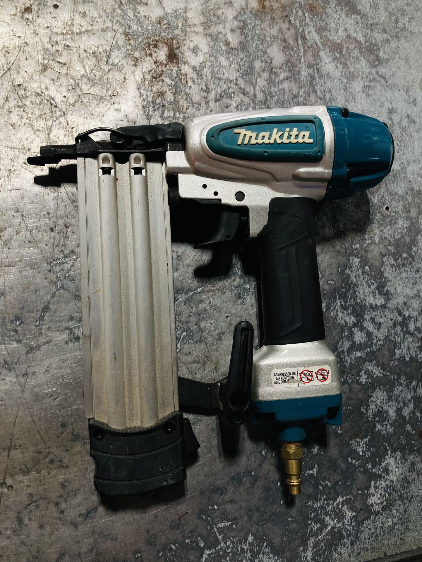 Makita 18 Gauge Nail Gun 