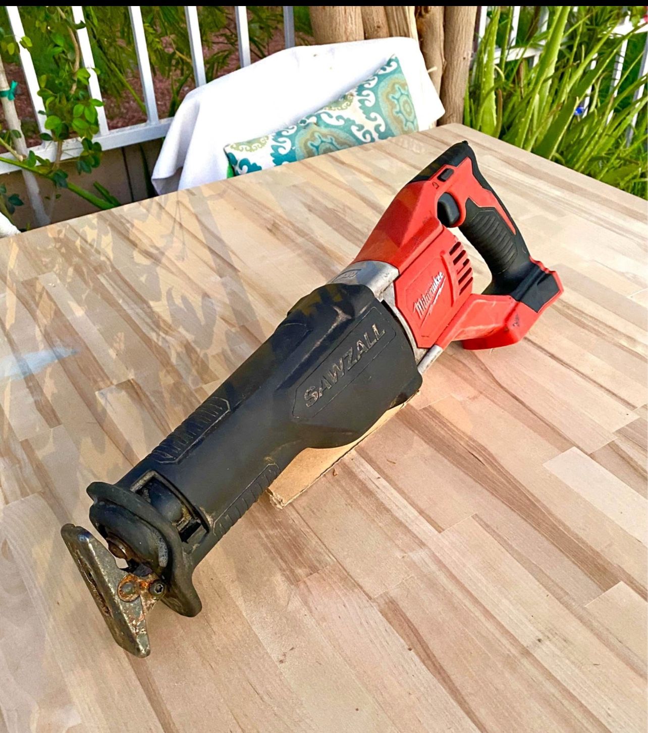 Milwaukee M18 18V Lithium-Ion Cordless SAWZALL Reciprocating Saw (Tool-Only