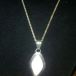 Sterling silver Italy.22 Or 24 In Chains.up To You. Pink Stone