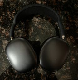 Airpods Max Space Gray *highest offer.*
