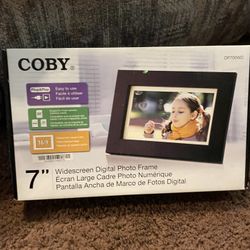  Coby 