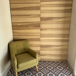 Like-New Olive Green Mid-Century Accent Chair