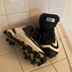 Boys Or Girls Cleats