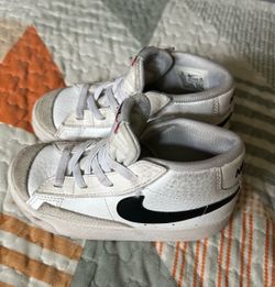 Nike Mid Toddler Sneakers