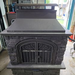 Outdoor Fireplace 