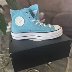 Converse Size 8 / 6 