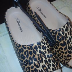 Sandal