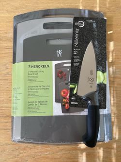 Brand New- Cutting Boards & Knife Set